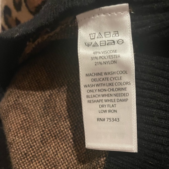 Rachel Zoe Animal Print Sweater NWOT - Picture 11 of 11